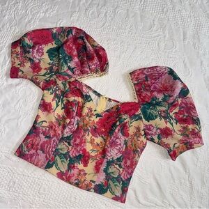 A.peach Floral Retro Style Top Puff Shoulder w Beautiful Scalloped Detailing Med